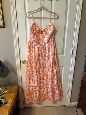 NWT Francesca’s Floral Maxi Dress